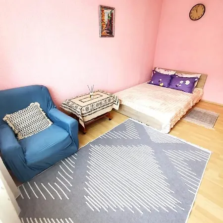 Intimate Militari